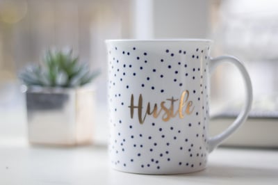 Développer son leadership : qualités essentielles du dirigeant