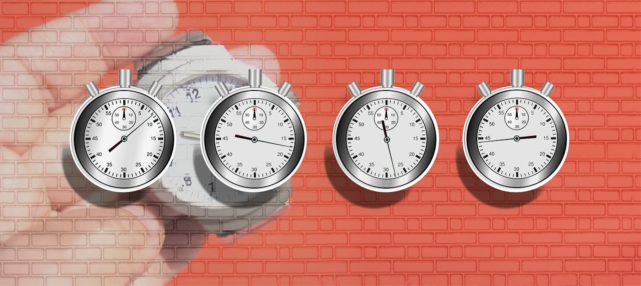 découvrez comment organiser des réunions productives pour maximiser le temps, favoriser la collaboration et atteindre vos objectifs efficacement.